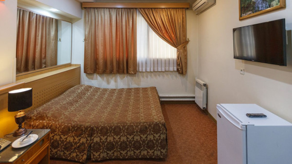 اتاق دو تخته دبل هتل ساسان شیراز